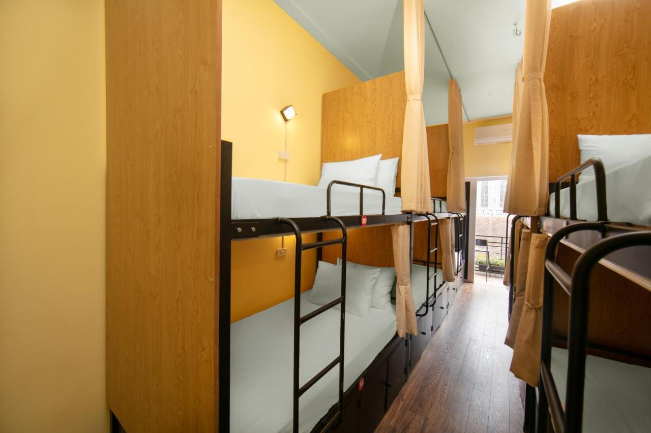 Nhà trọ Drift Backpackers *